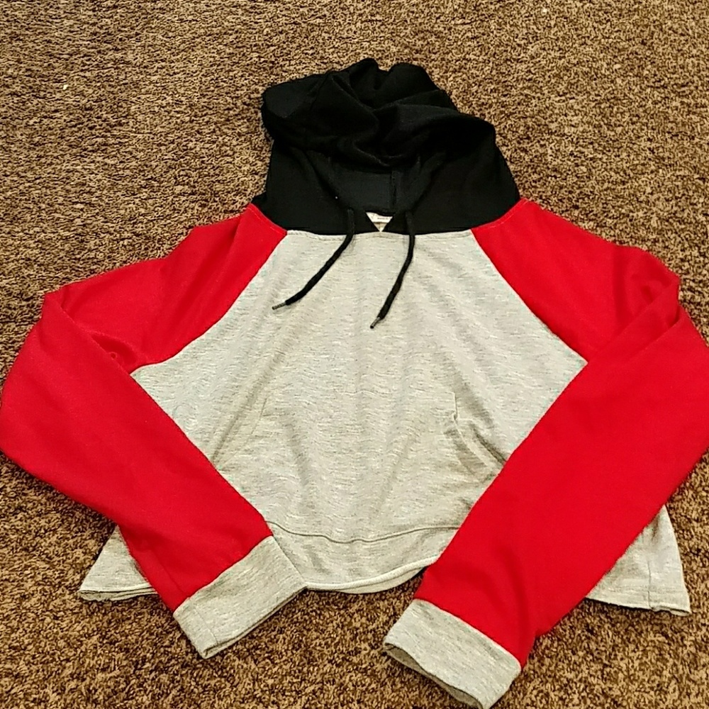 Cropped hoodie
